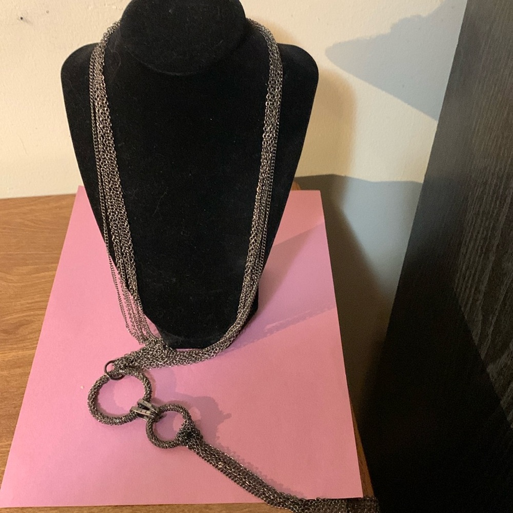 Gorgeous necklace signed Artizan